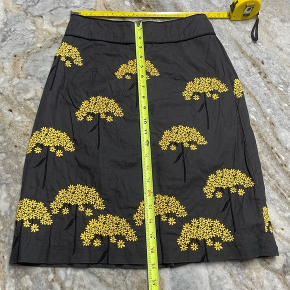 Anthropology Floreat Embodied Yellow Flowers size 2 - Picture 5 of 9